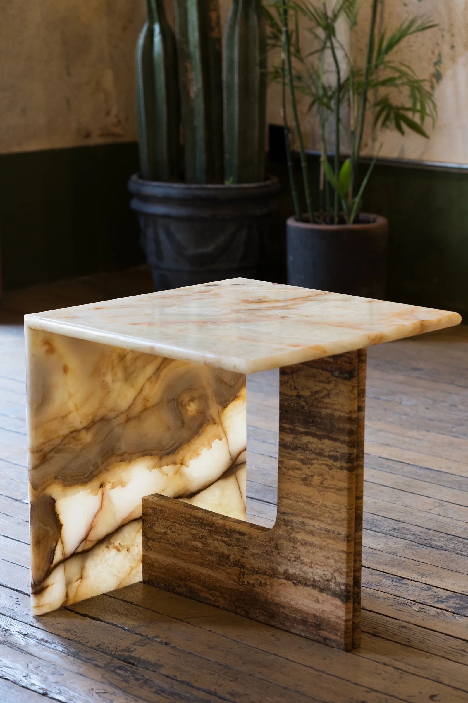 onyx-and-travertin-fusiontabe-01